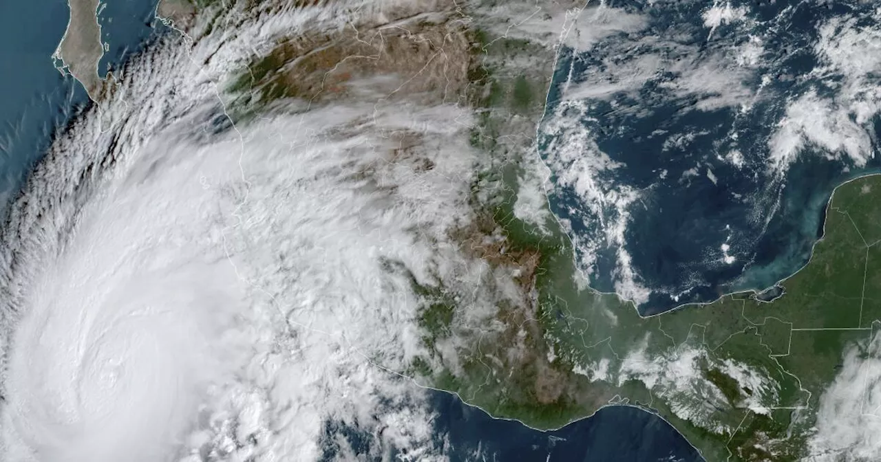 Hurricane Norma has weakened slightly but remains a major storm off Mexico’s Pacific coast