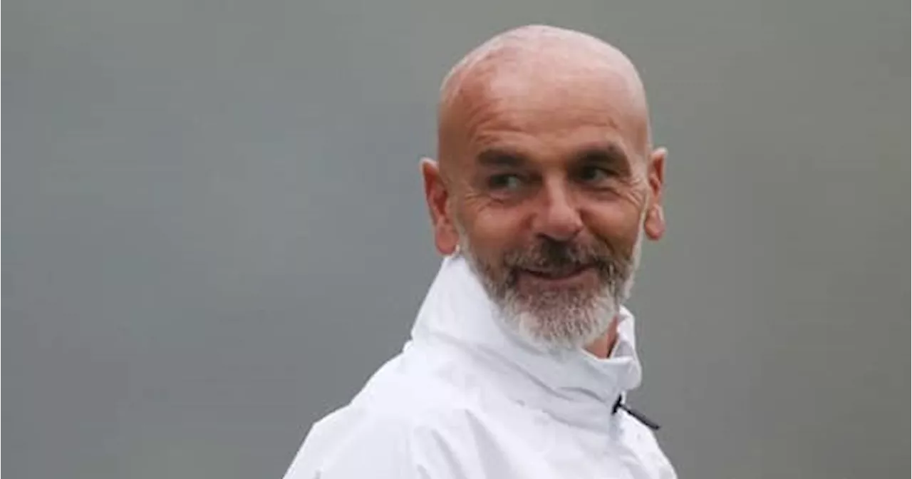 Milan, Pioli festeggia i 58 anni a Milanello: torta offerta dai suoi calciatori