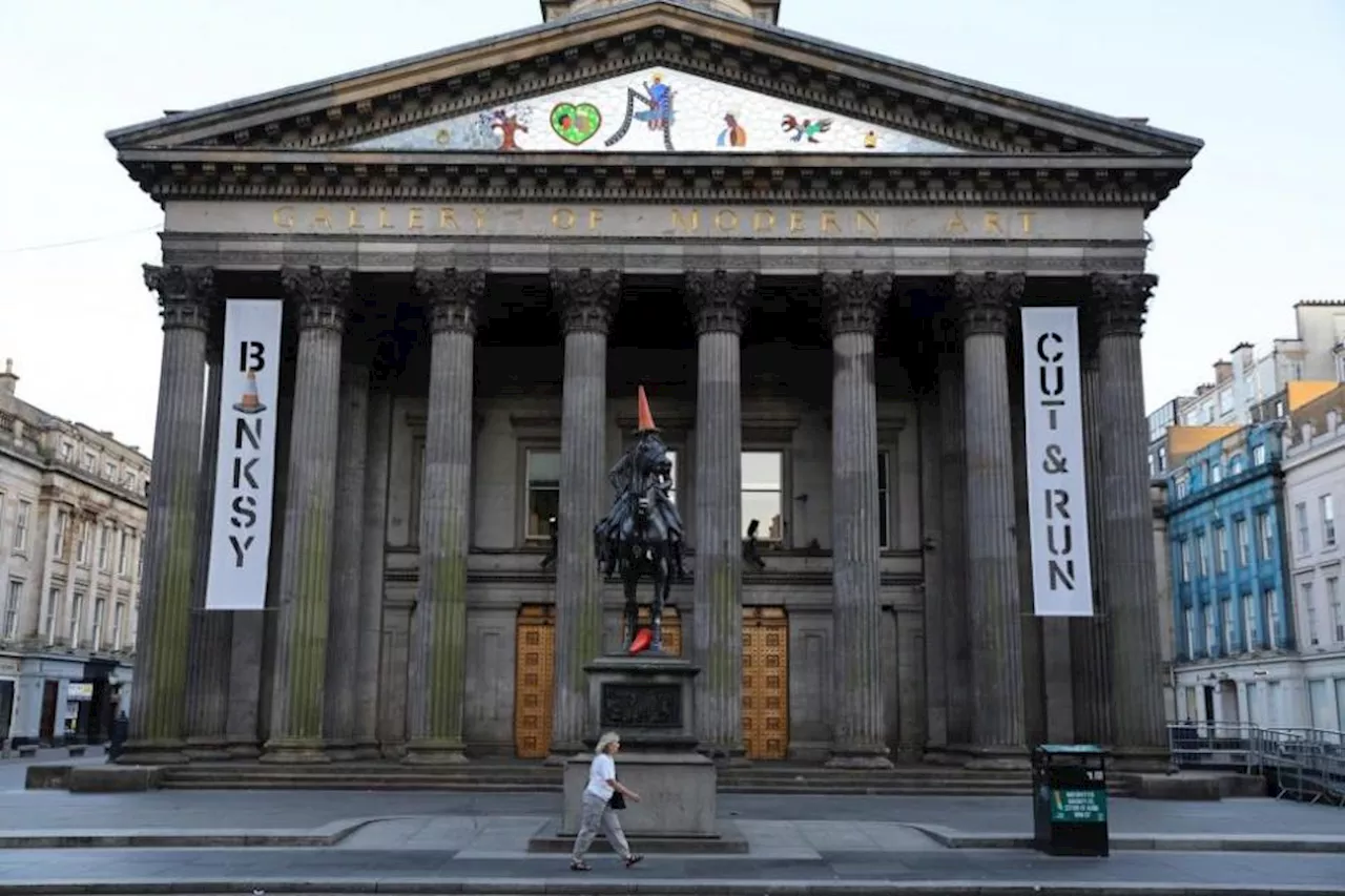 Glasgow museum staff to strike over cuts to jobs and services