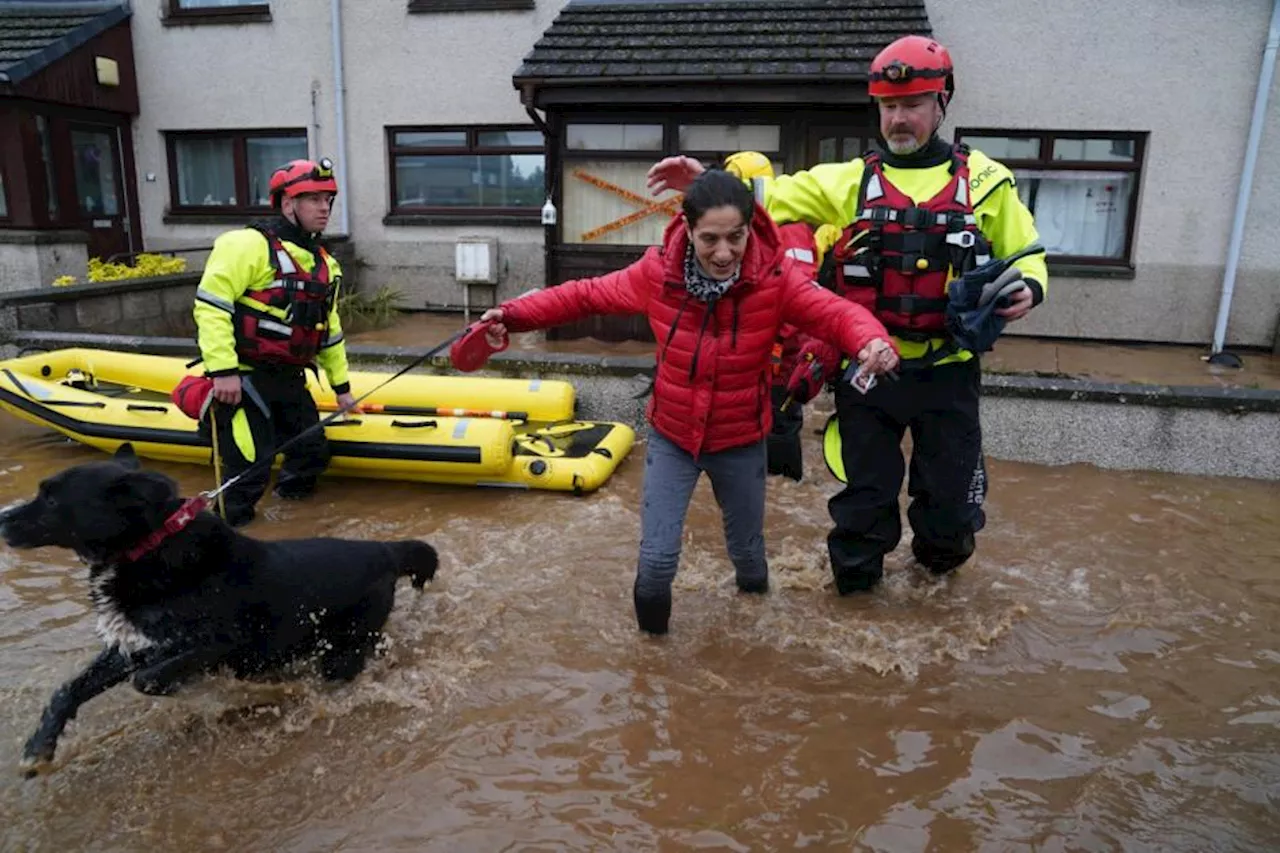 Met Office extends red weather warning as Storm Babet batters Scotland