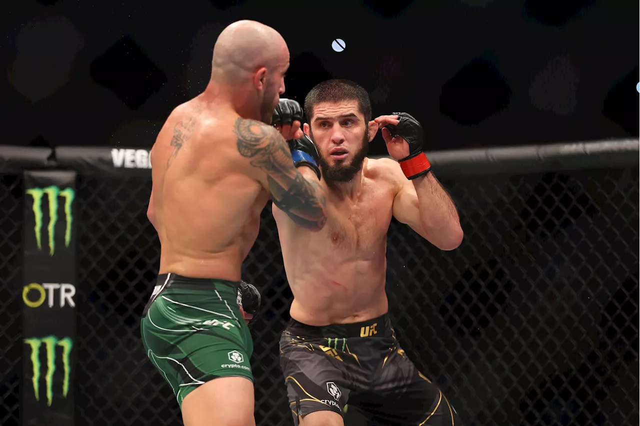 UFC 294 odds, predictions: Islam Makhachev vs. Alexander Volkanovski headlines epic card