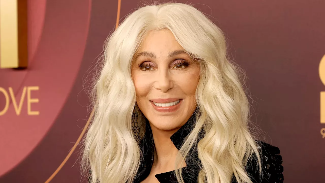 Cher rejects hypothetical scenario in which she is asked to perform on Moon amid strike