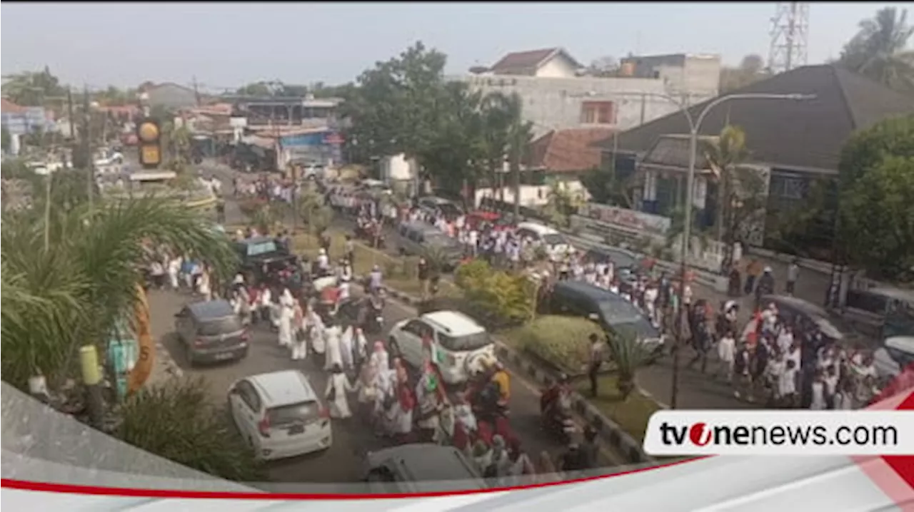 Ribuan Massa di Sumbawa Aksi Damai dan Penggalangan Dana Untuk Palestina