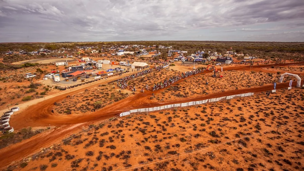 Motorbike competitor killed in crash at Kalgoorlie Desert Race east of Perth