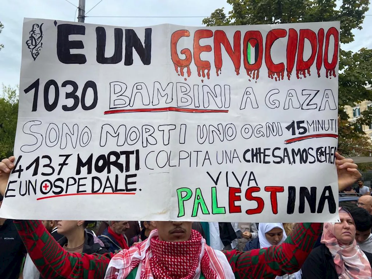 Roma, sit-in per Palestina diventa corteo non autorizzato: le news