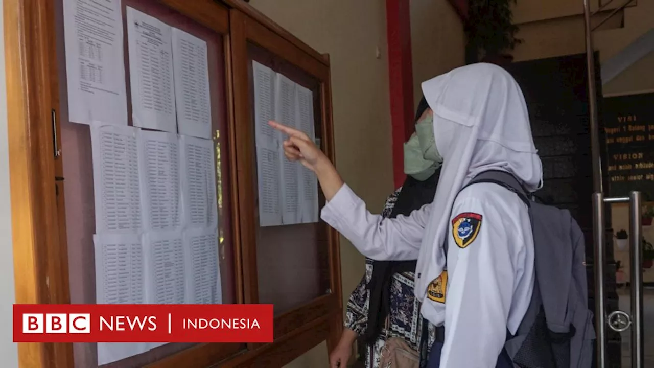 Pemaksaan jilbab dan seruan seragam sekolah kembali ‘seperti dulu’: ‘Sekolah bukan arena intoleransi’