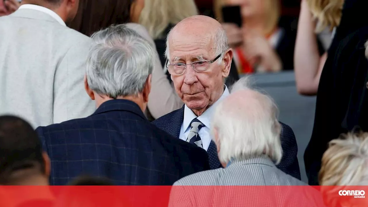 Morreu Sir Bobby Charlton, lenda do futebol inglês