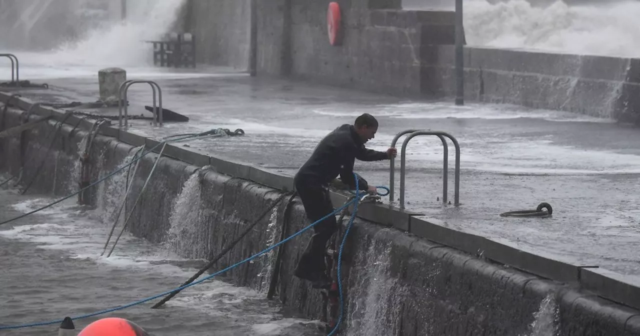 Storm Babet cut power to 33,000 Scots homes amid weather chaos