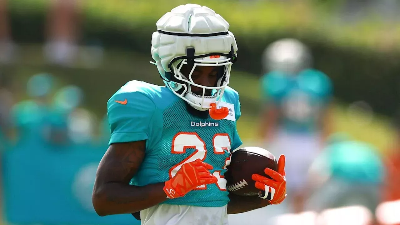 Dolphins RB Jeff Wilson Jr. activated off IR for game vs. Eagles