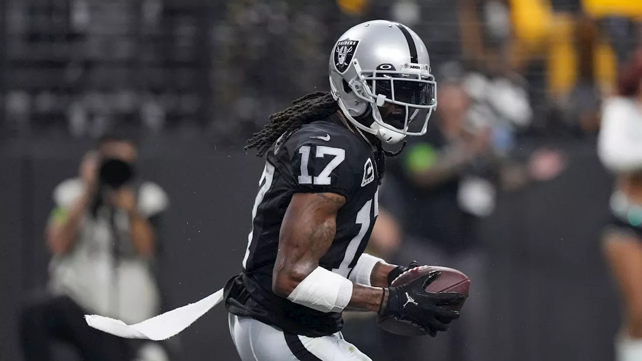 - Raiders won't trade Davante Adams before deadline