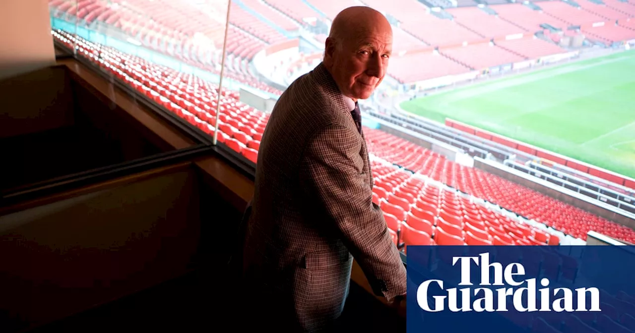 Sir Bobby Charlton, Manchester United legend and World Cup winner, dies at 86