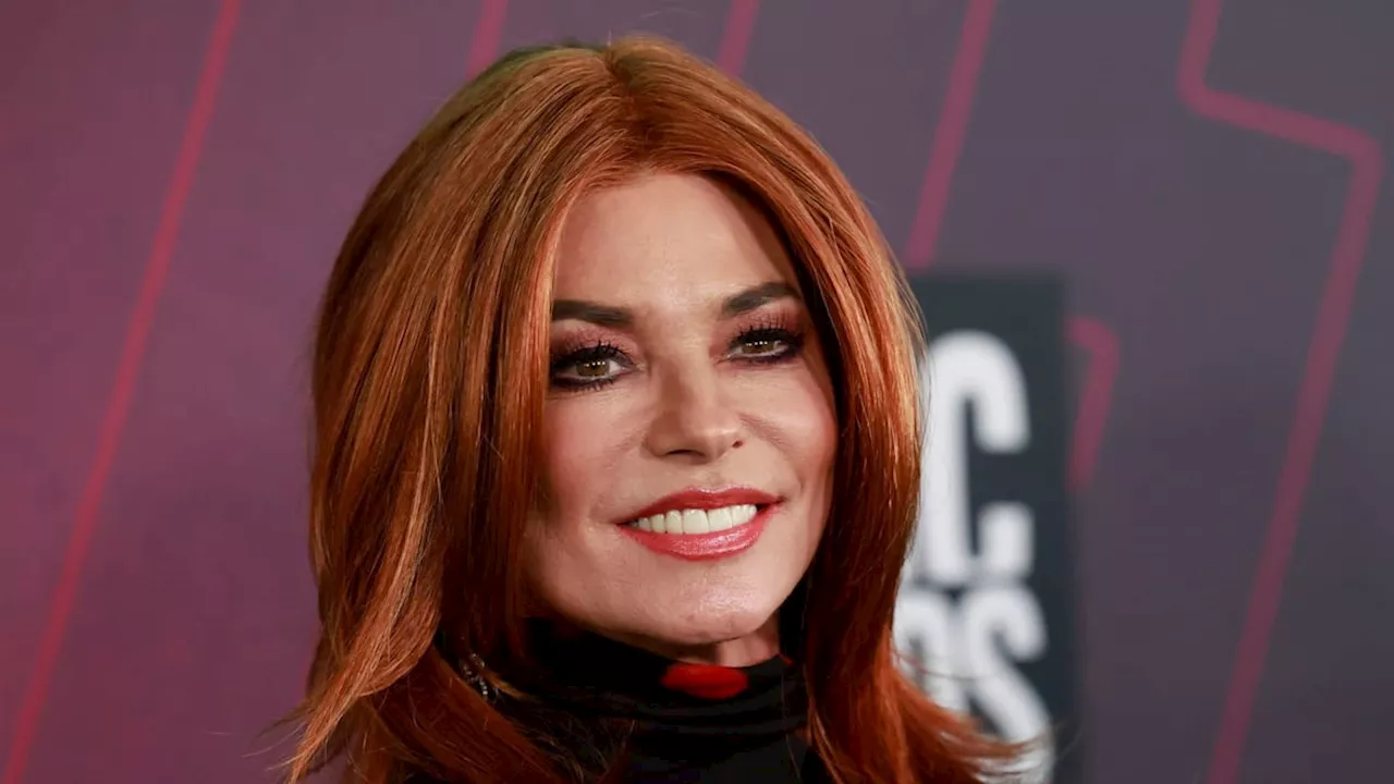 Shania Twain's incredible throwback photos have fans in awe