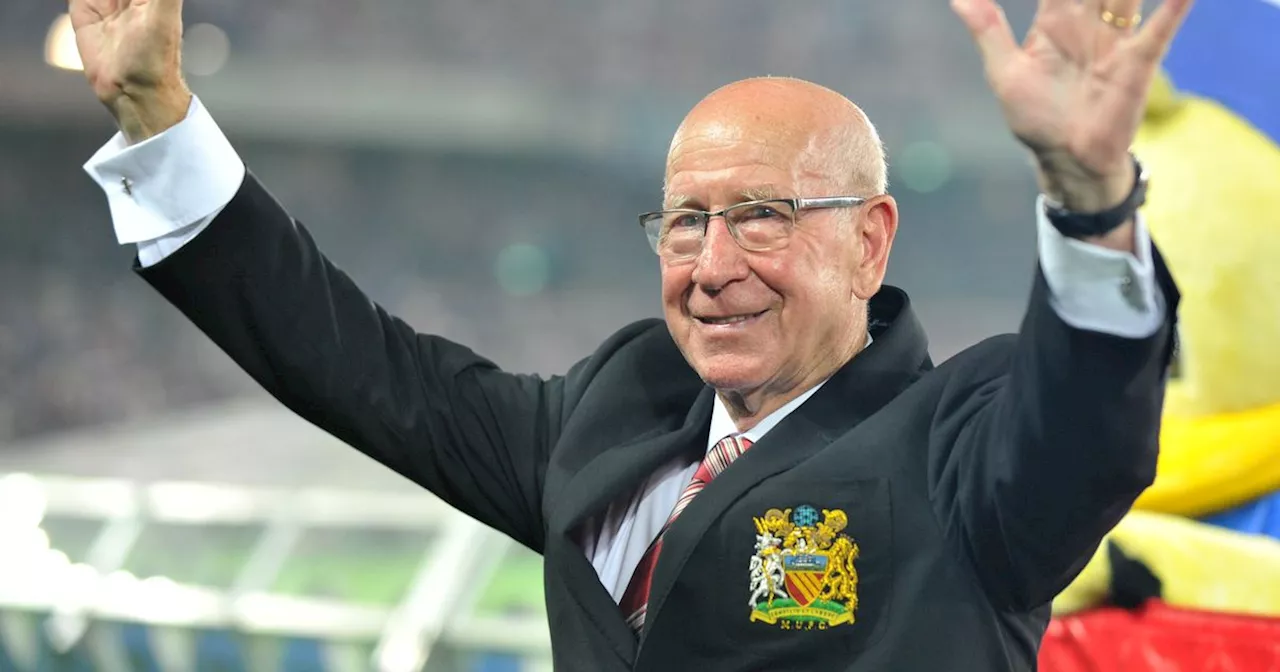 Man Utd fans' special tribute to Bobby Charlton rings out at Bramall Lane