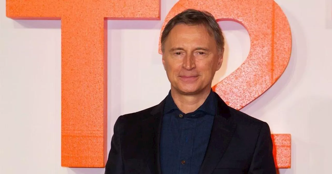 - that was extraordinary': Robert Carlyle reveals what it's like on a Bond film set