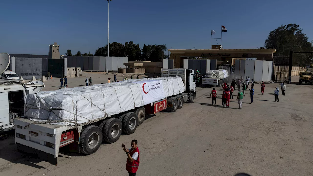 Egypt-Gaza border crossing opens, allowing first aid deliveries to reach Palestinians