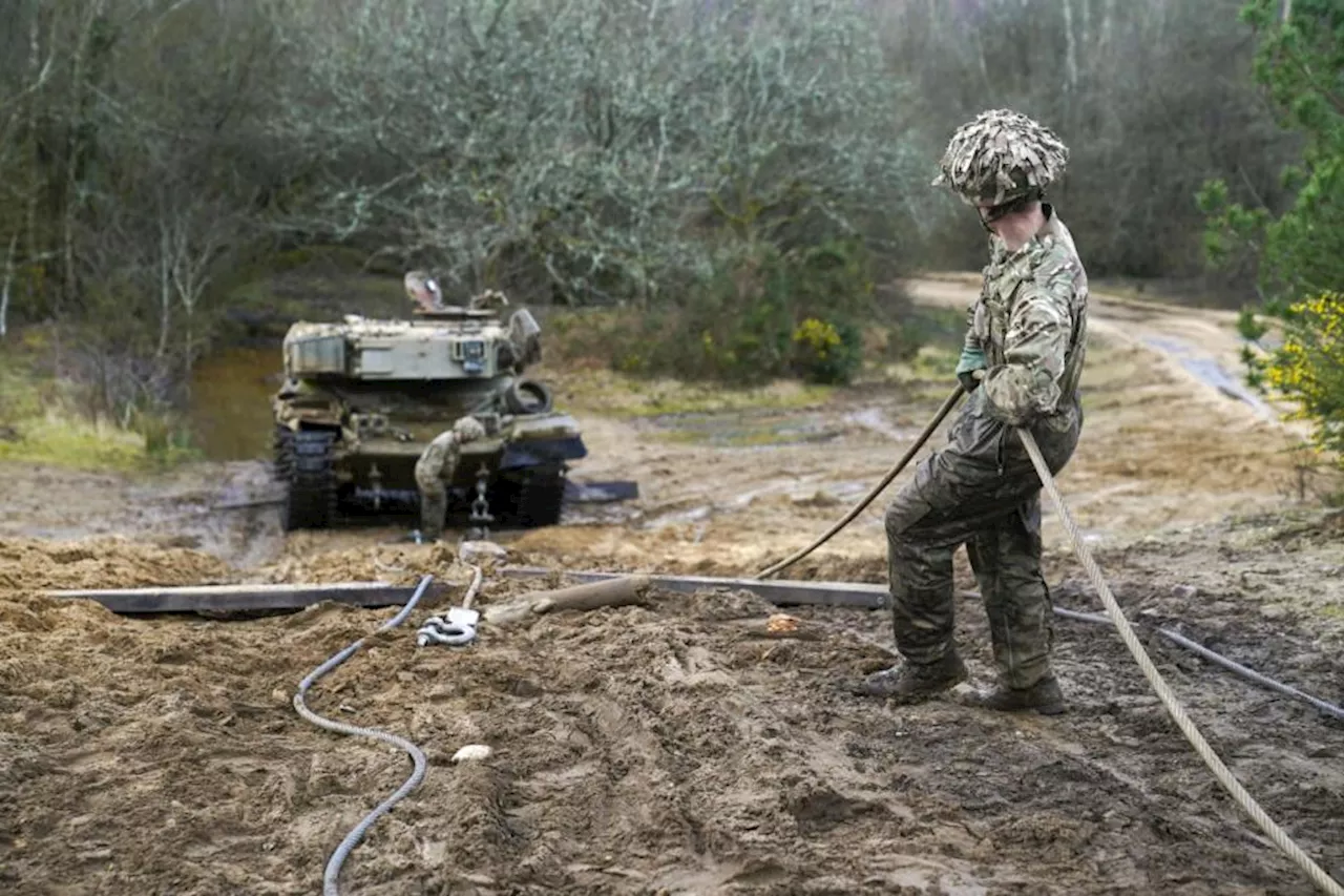 British Army trains Ukrainian engineers to defend energy sector against Russia