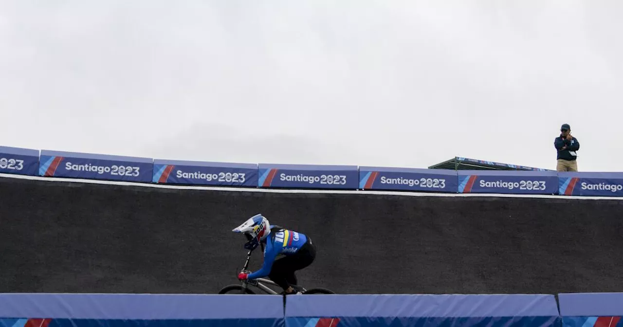 Ante la mirada de Sebastián Yatra, Pajón se luce y termina primera en clasificatoria del BMX