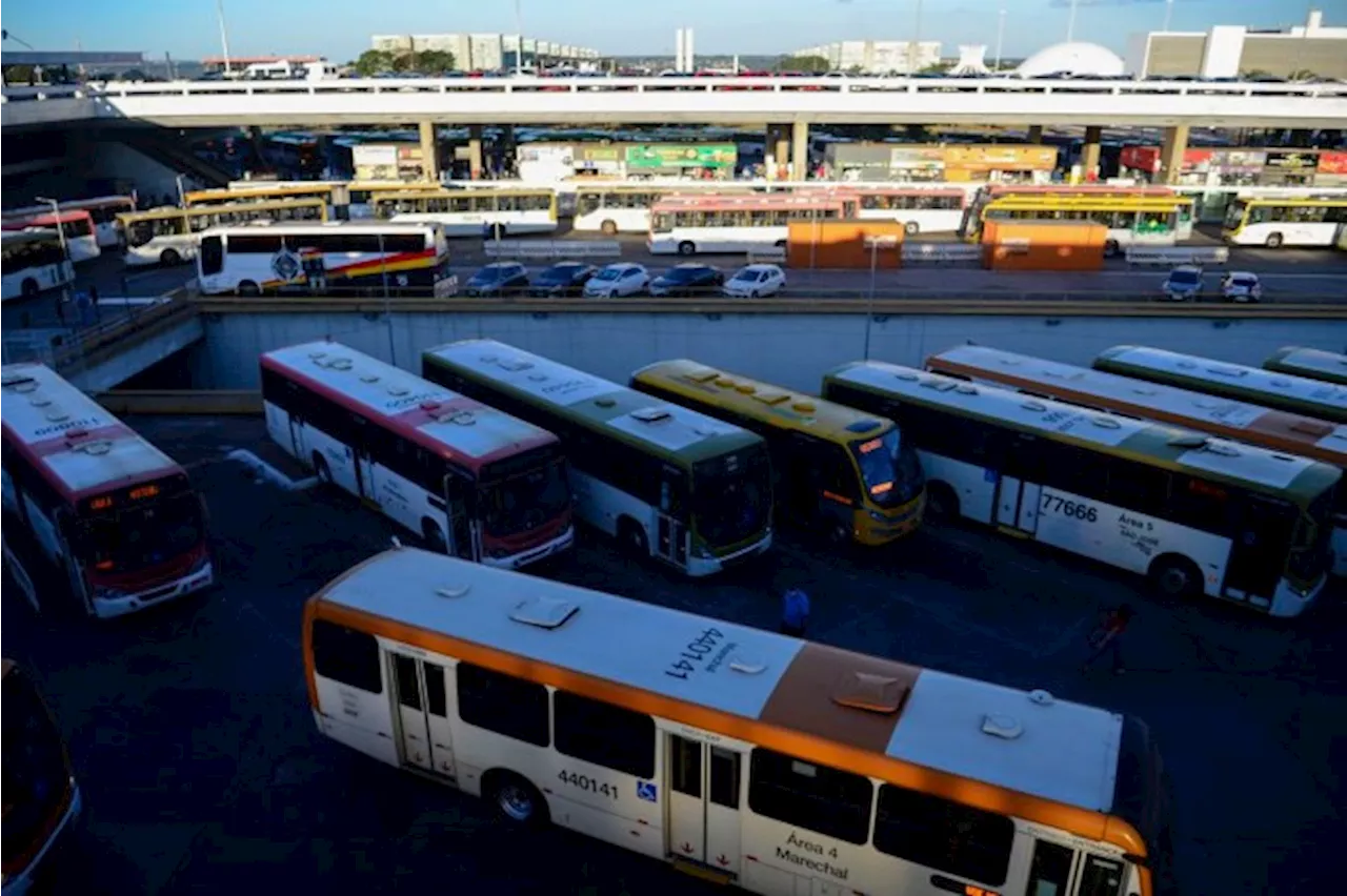 MP-SP intima reguladora e secretaria a esclarecer concessões de ônibus