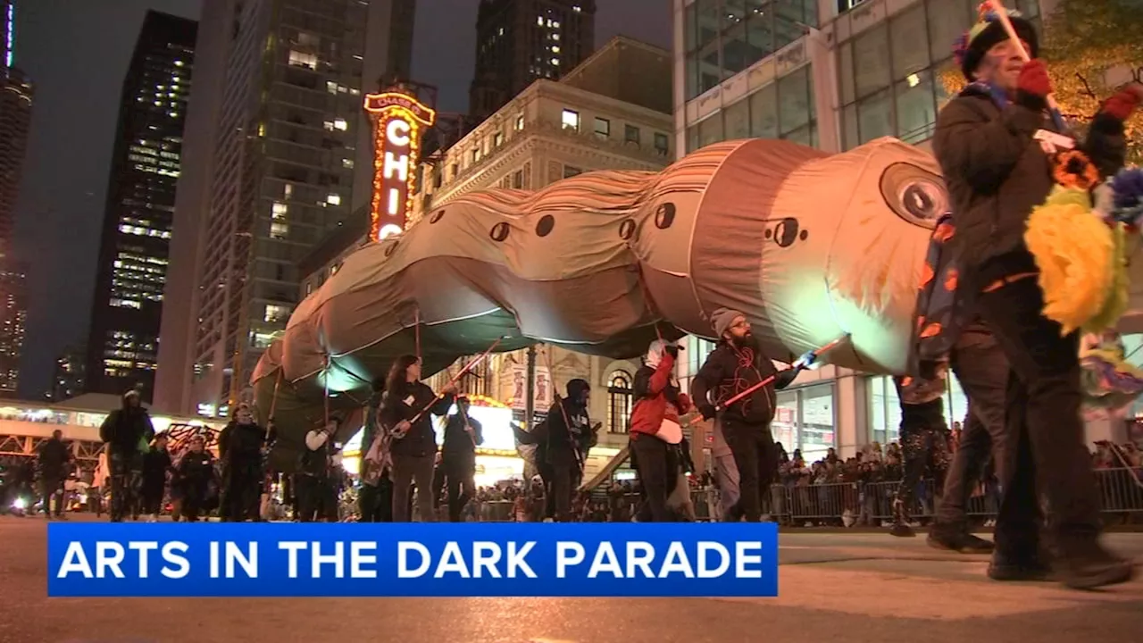 More than 50K people show out for downtown Chicago's Arts in the Dark Halloween Parade