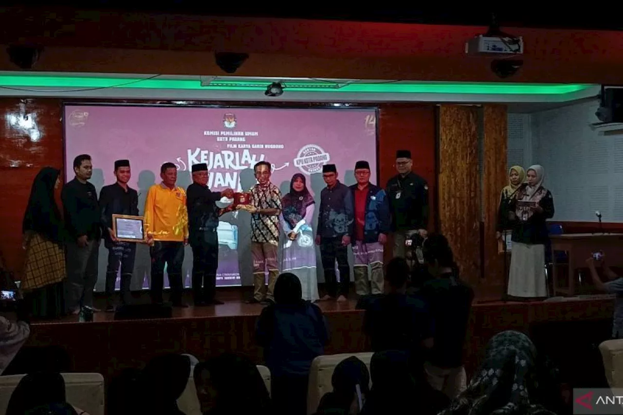 KPU Goes to Pesantren gelar nobar film 'Kejarlah Janji' di Padang