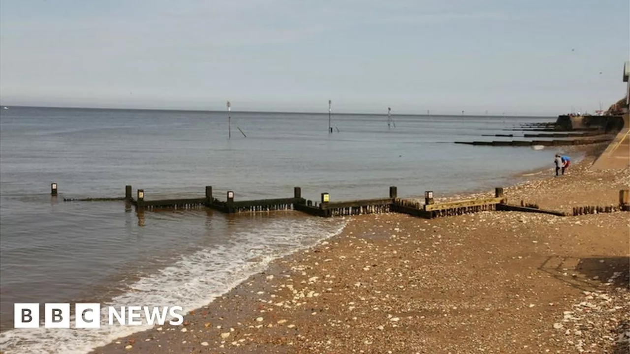 Police investigating after body found on Hunstanton beach