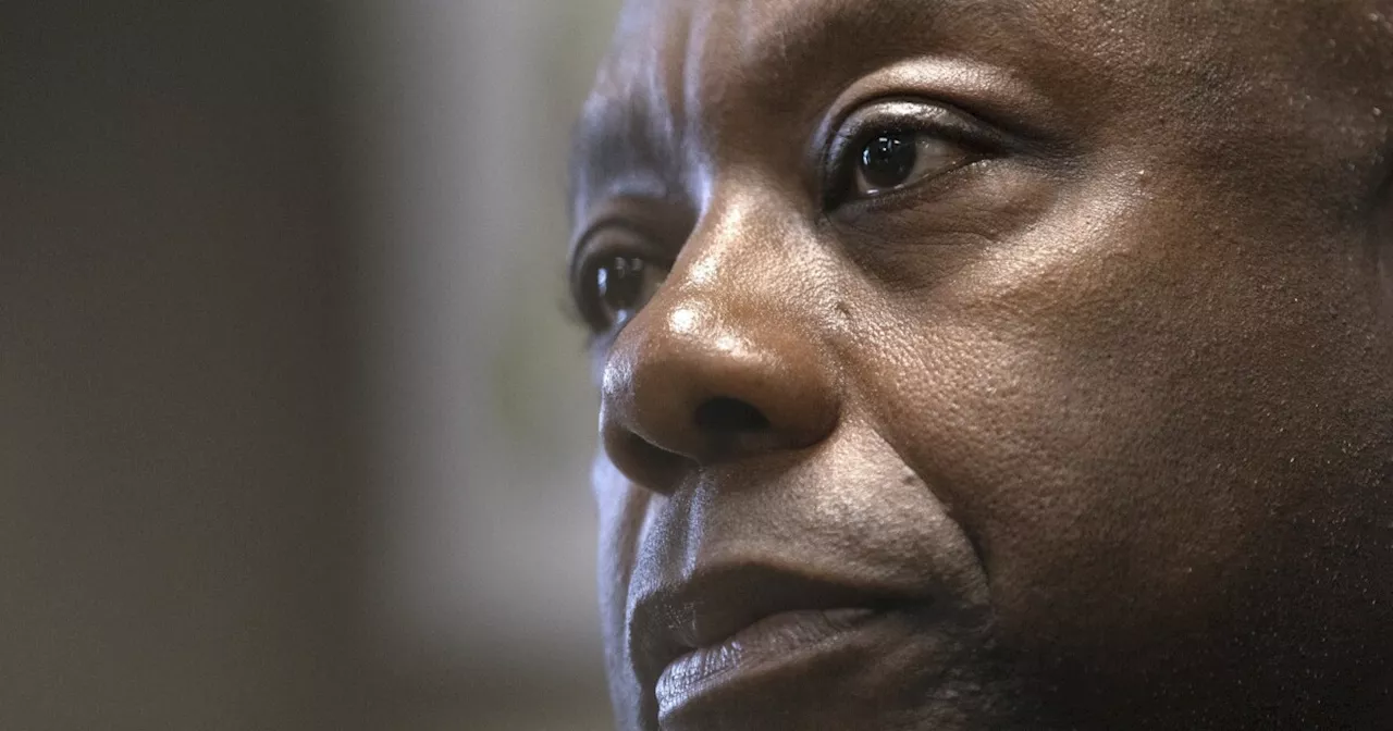 Tim Scott blasts House GOP as a 'zoo' that could cause losses in 2024