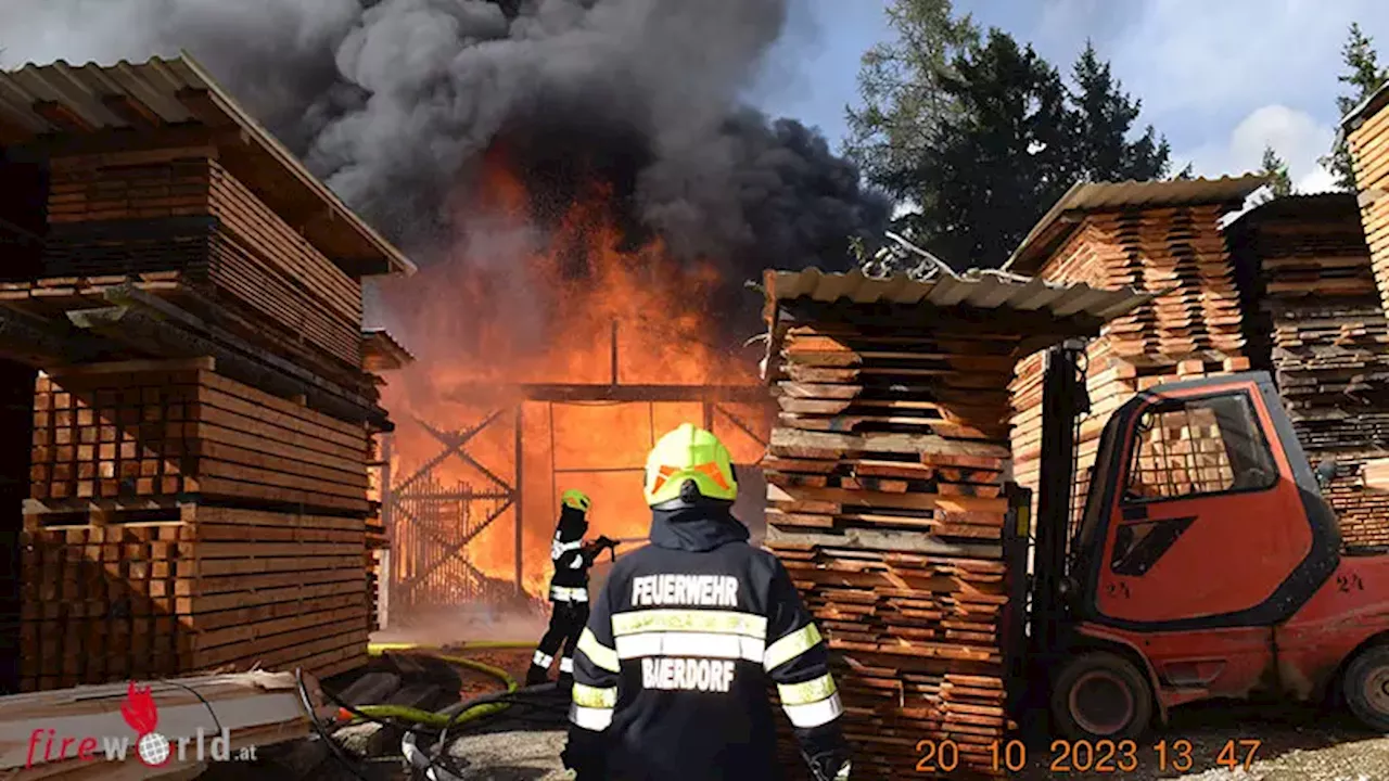 Stmk: Großfeuer mit Wassermangel in Obdach → starker Wind fördert Brandausbreitung und erschwert Einsatz