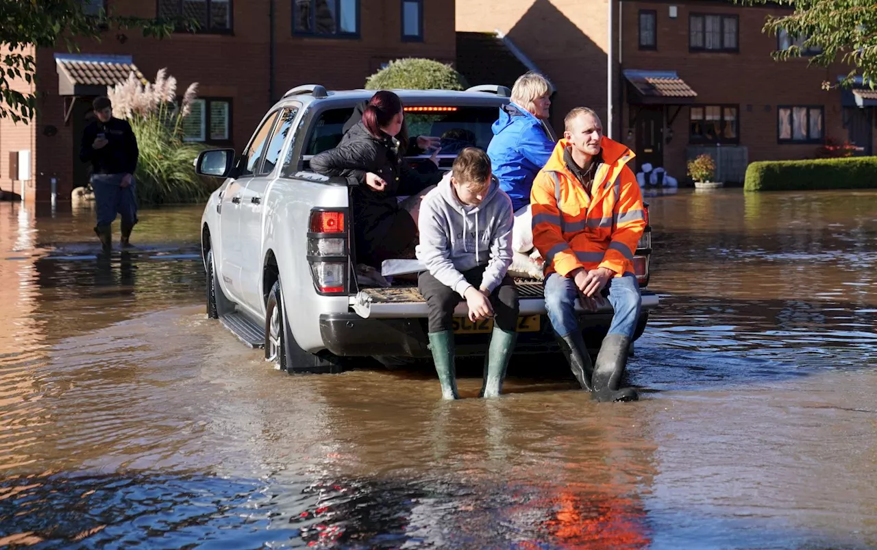 500 people evacuated from homes near River Idle in Retford in Nottinghamshire