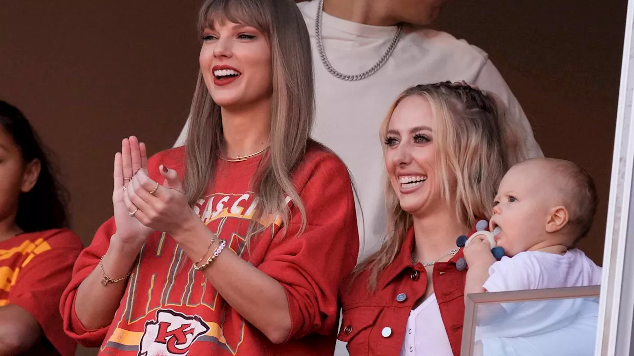 Chiefs score and Taylor Swift and Brittany Mahomes do their new celebration handshake