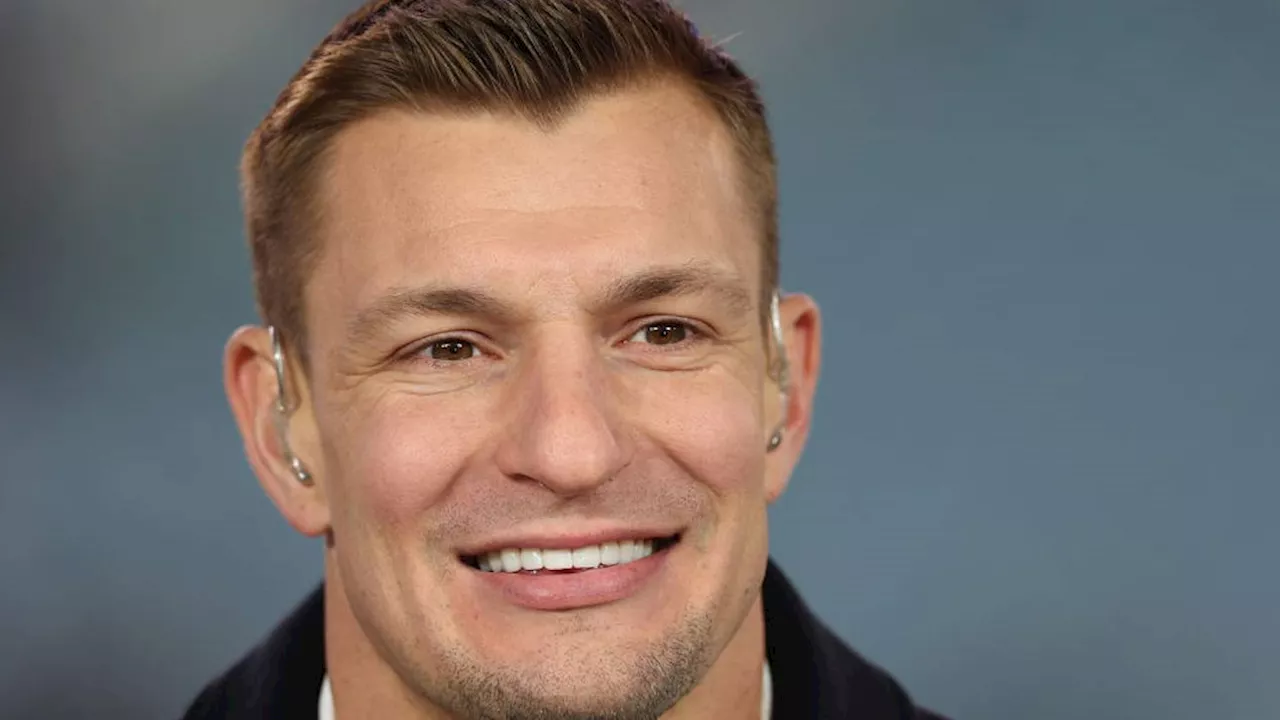 Gronk Bowl? Rob Gronkowski takes over as LA Bowl host