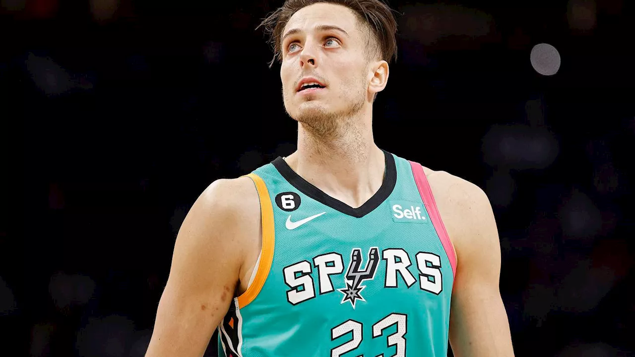 Zach Collins reaches 2-year, $35 million extension with Spurs ahead of Victor Wembanyama era