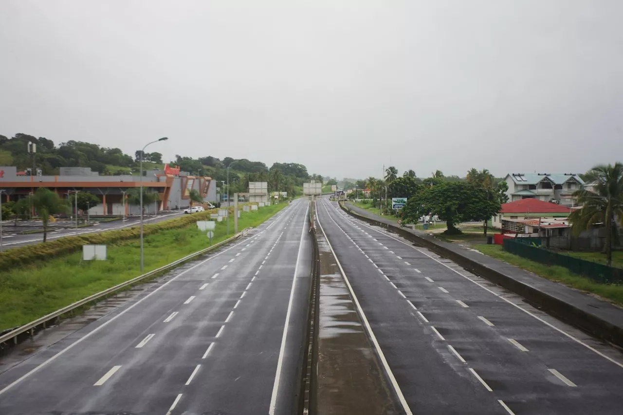 La Guadeloupe confinée pendant quelques heures, l'ouragan Tammy poursuit sa route