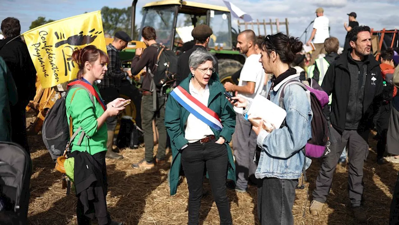 Autoroute A69 : Sandrine Rousseau évoque 'une mobilisation pacifique' : 'parler de violences, c’est un parti p