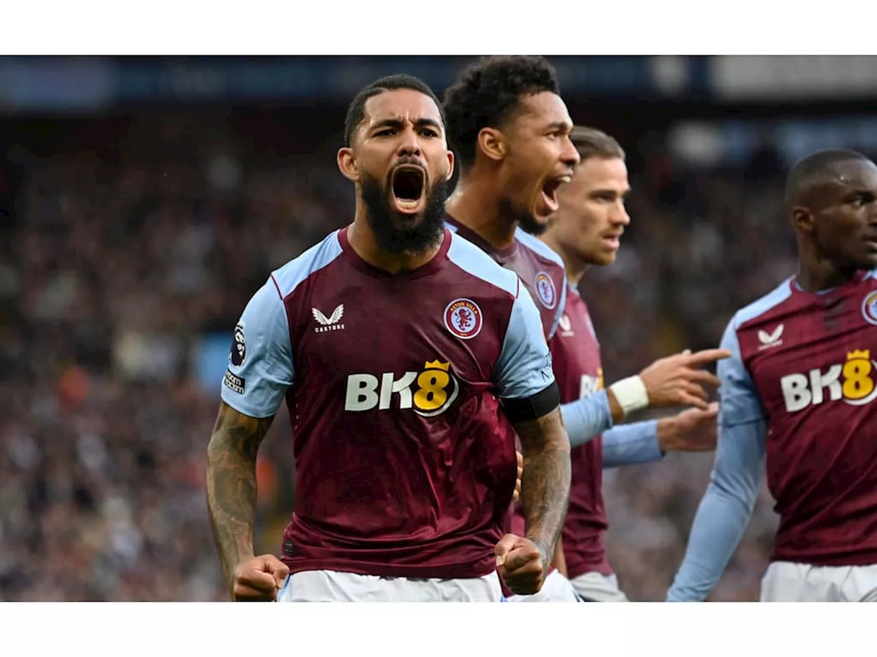 Douglas Luiz brilha e Aston Villa vence West Ham de Paquetá