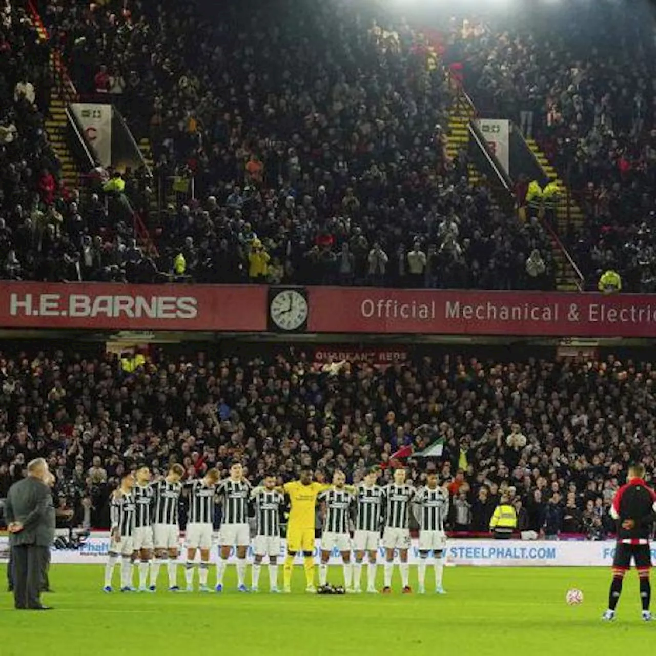 « Une victoire pour sir Bobby » : à Sheffield, Manchester United a joué pour Bobby Charlton