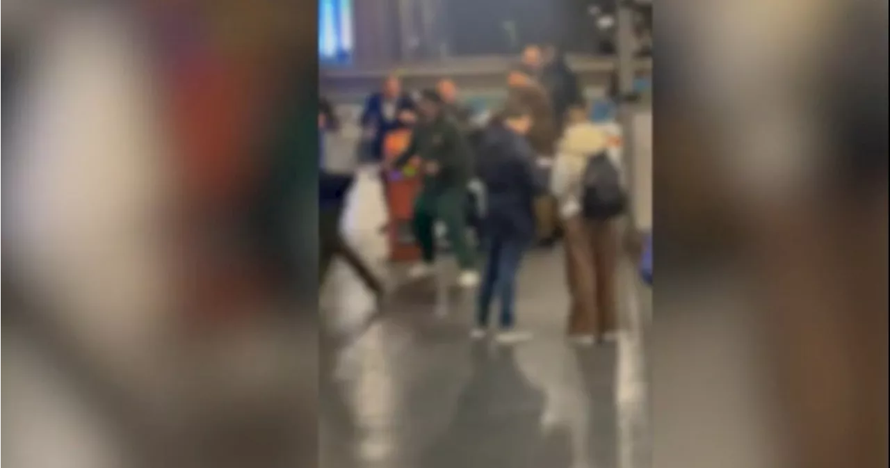 Milano, furto e rissa in metropolitana: una scena agghiacciante