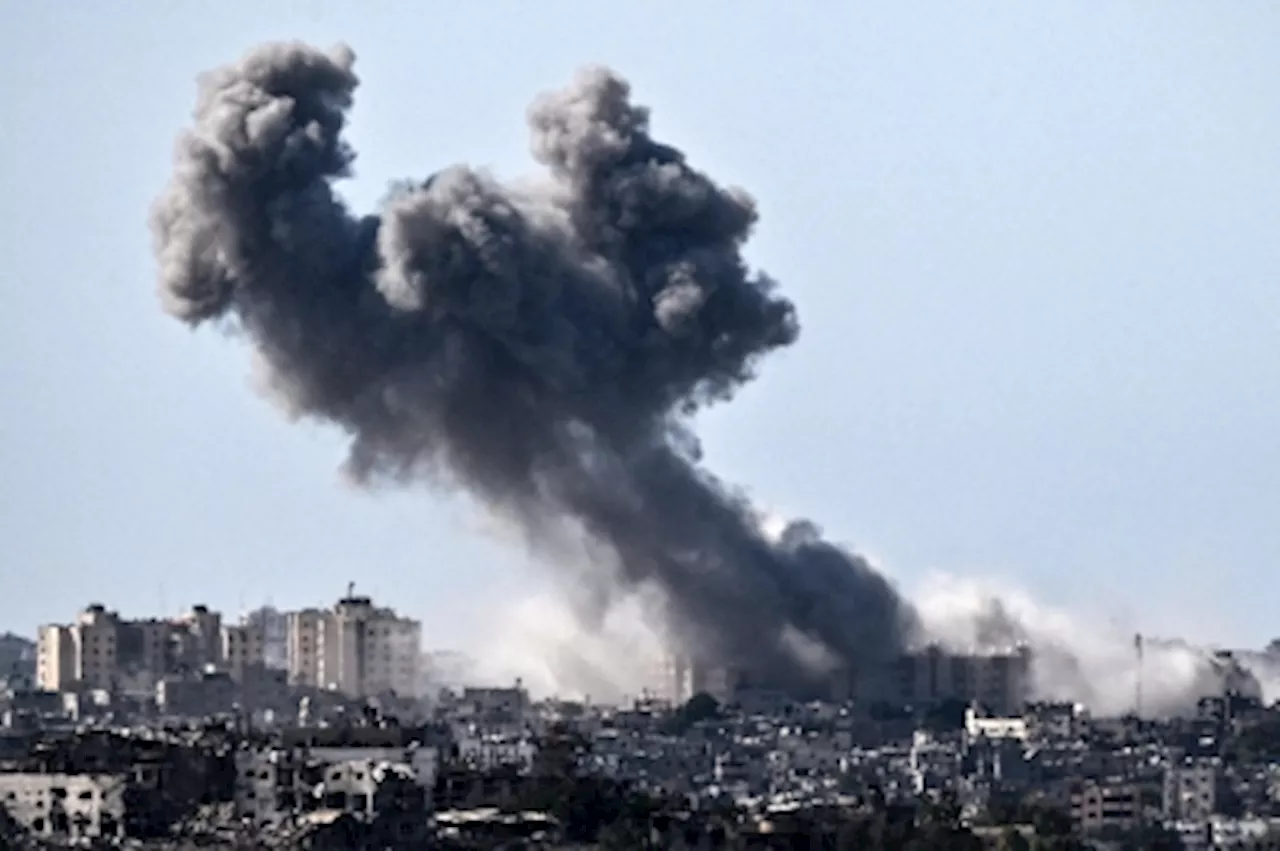 Israel to step up Gaza bombardment hours after relief convoy enters