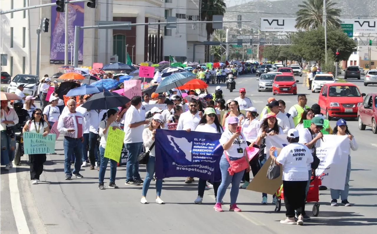 Cientos de trabajadores del Poder Judicial se unen a la marcha nacional en Torreón