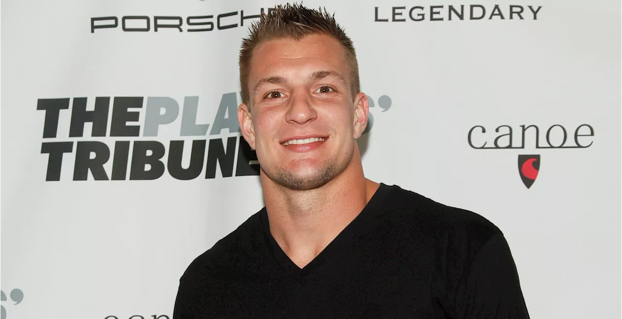 Move over Jimmy Kimmel, it's now the LA Bowl hosted by Gronk