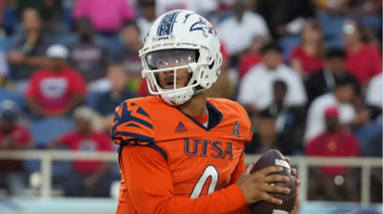 PHOTOS: UTSA pulls away from Florida Atlantic with a 36-10 victory in Saturday showdown