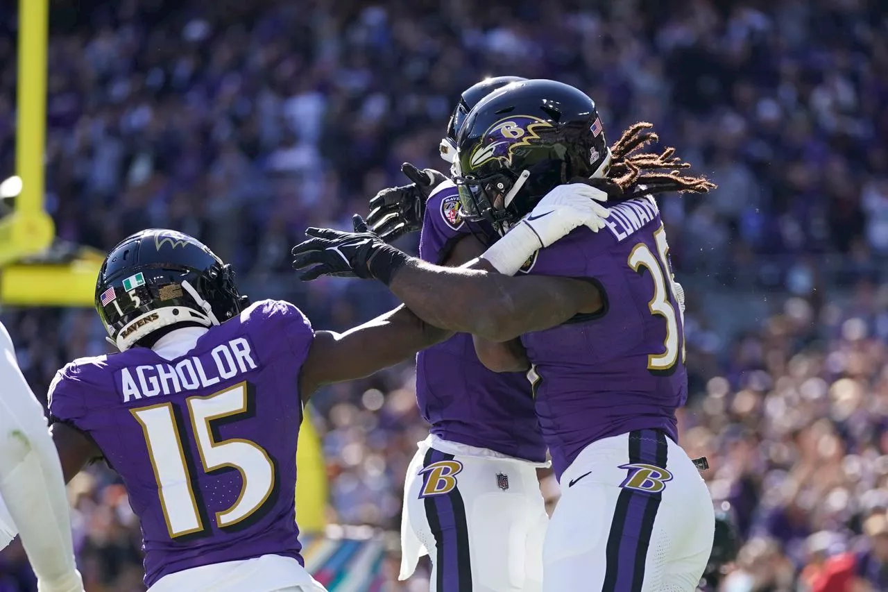 Lamar Jackson nearly flawless as host Ravens rout Lions 38-6