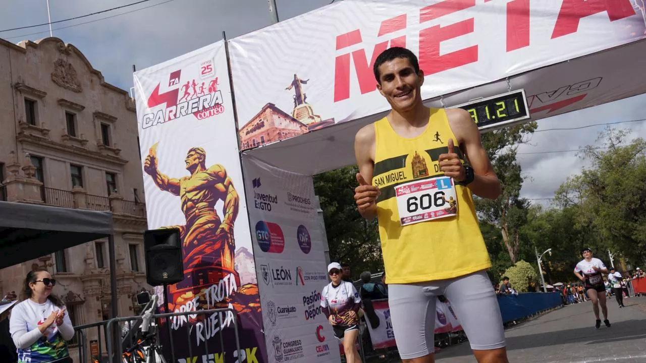 Francisco González, corredor guanajuatense, se lleva el primer lugar en el Medio Maratón Internacional de Juárez