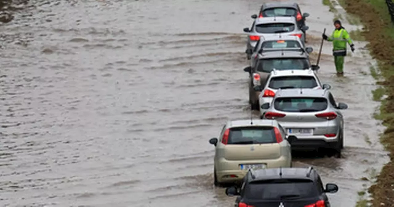 Met Eireann issues Status Orange alert with heavy rain and flooding on the way