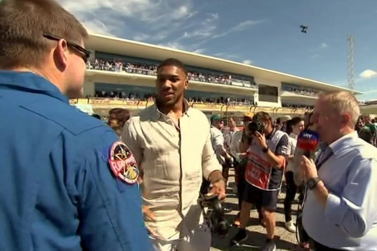 Martin Brundle made to wait for Anthony Joshua interview in painfully awkward moment...