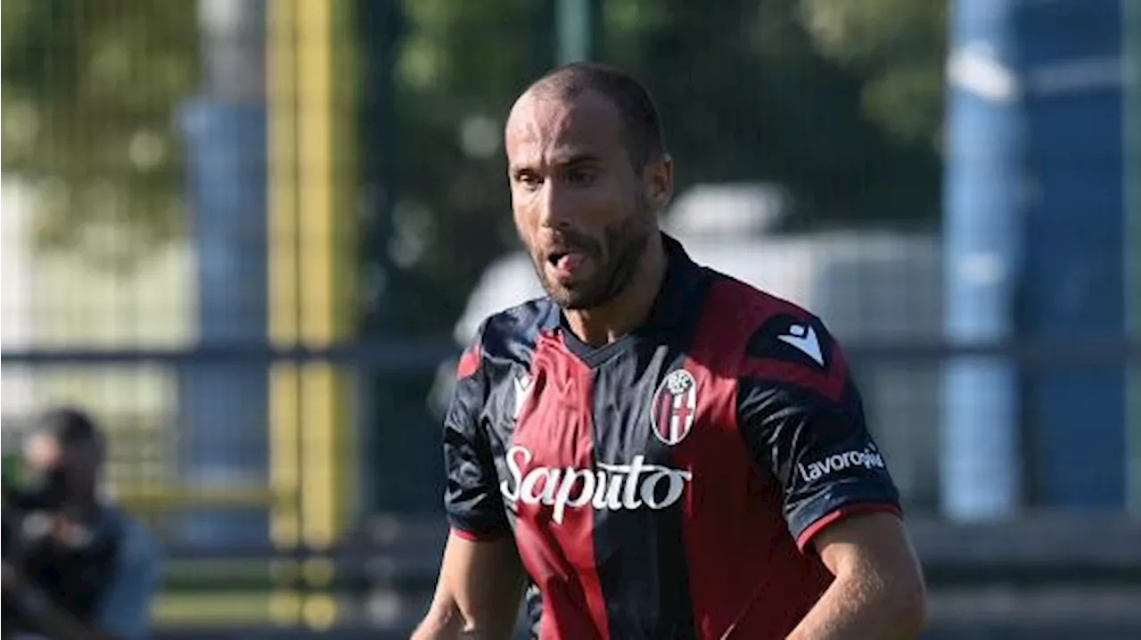 Il Bologna celebra l'eurogol di testa di De Silvestri contro il Frosinone: 'Air Lollo'