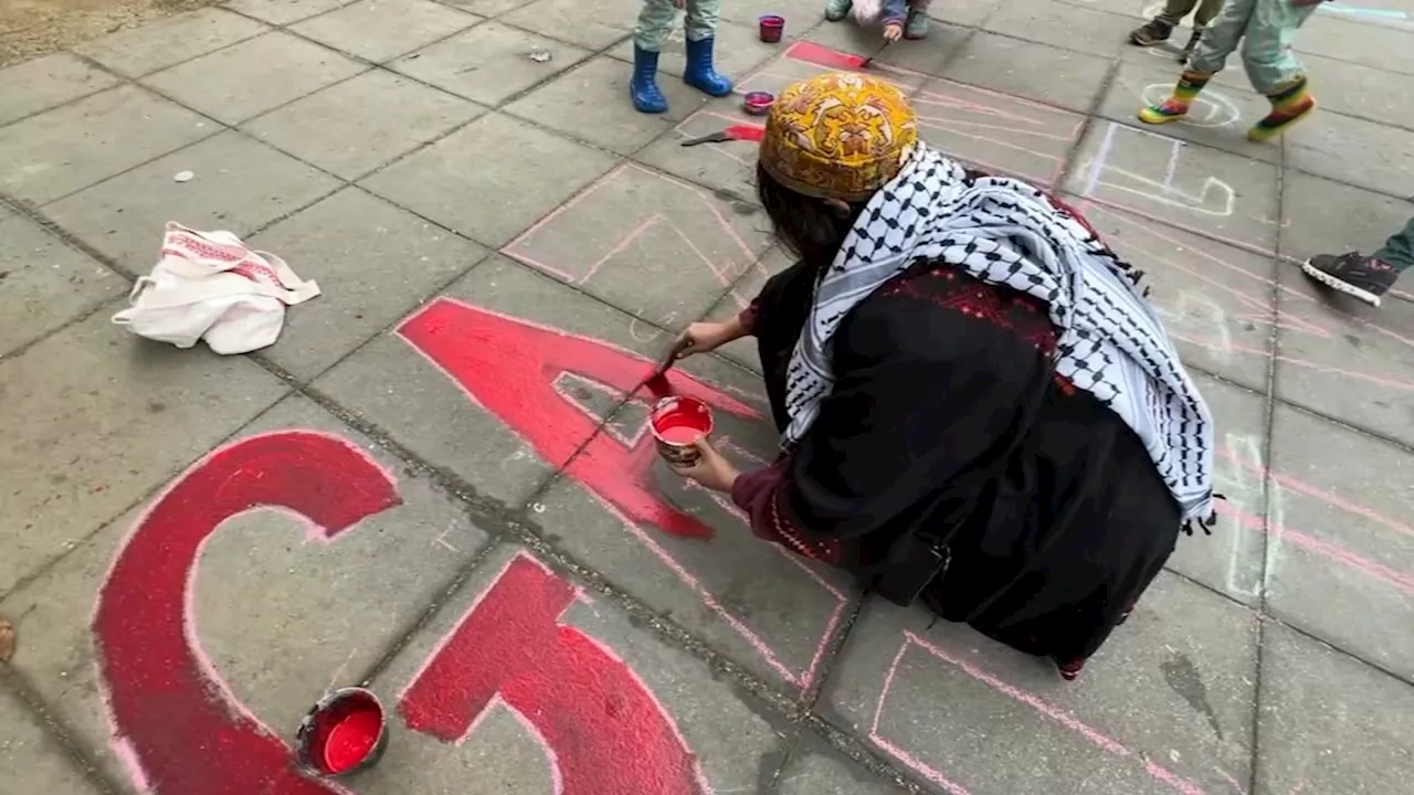 Oakland families paint mural of peace, rally in solidarity with children in Gaza