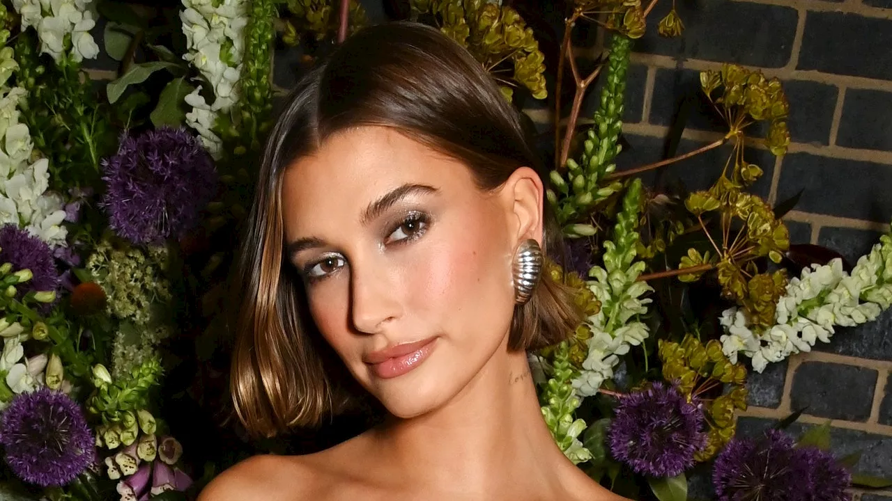 Hailey Bieber Is Wearing the Same Middle-Parted, Flipped-Out Bob I Wore in 1999 — See the Photos