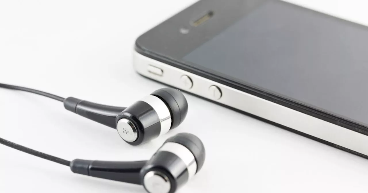 Study: Harmful noise from electronic devices can cause a lifetime of hearing problems