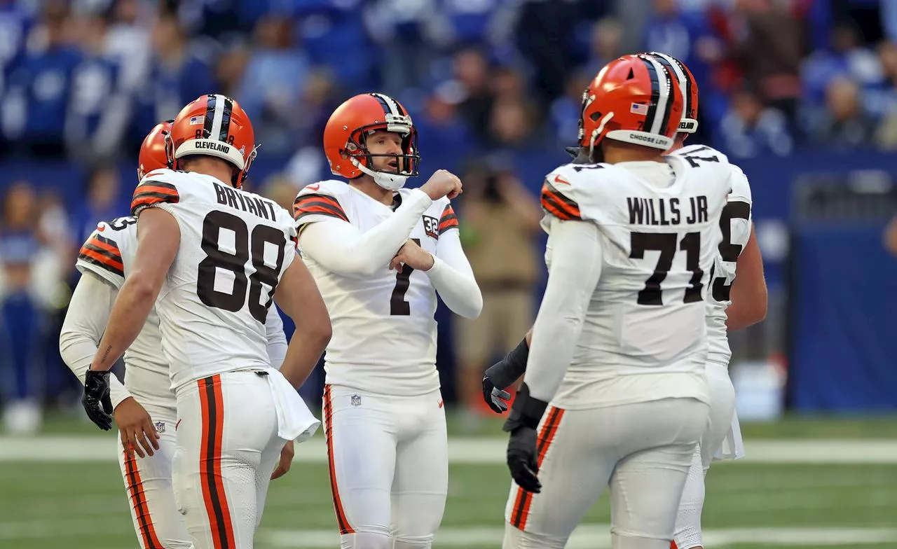 What NFL record did kicker Dustin Hopkins set in the Browns’ 39-38 win over the Colts?