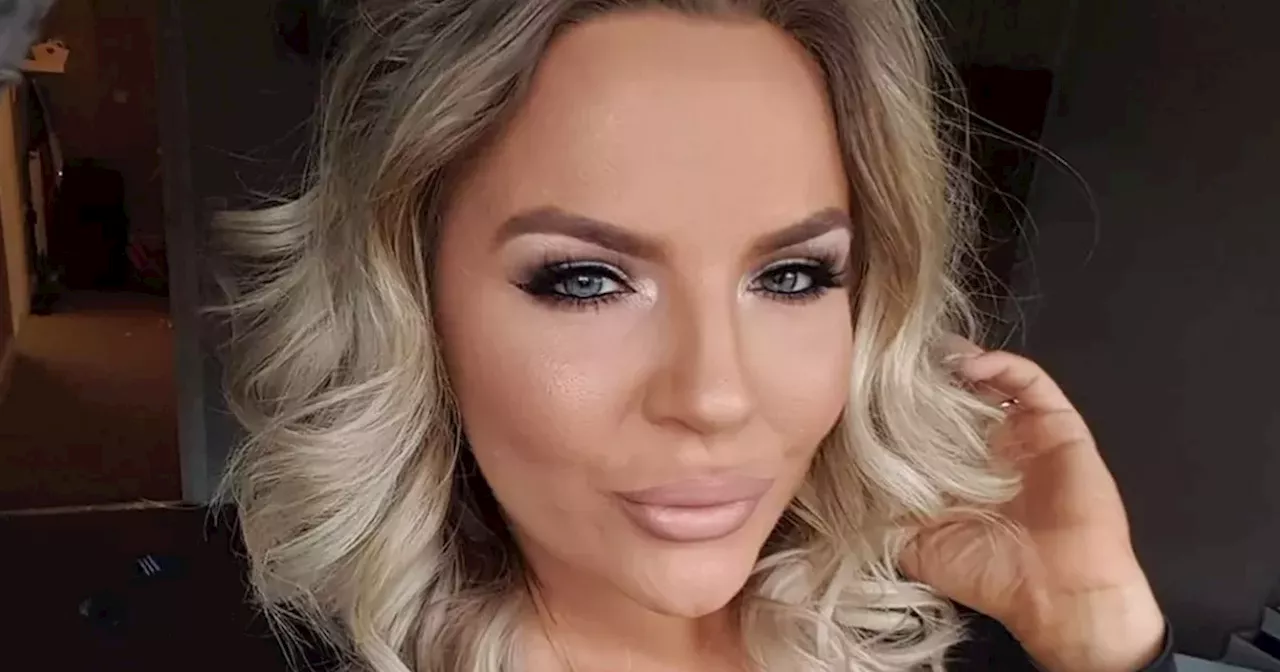 Beautician branded 'thick as mince' after sharing plastic bags 'life hack'